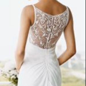 Galina V-neck Tank wedding dress